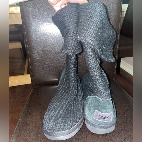 Womens Uggs - Picture 1 of 3